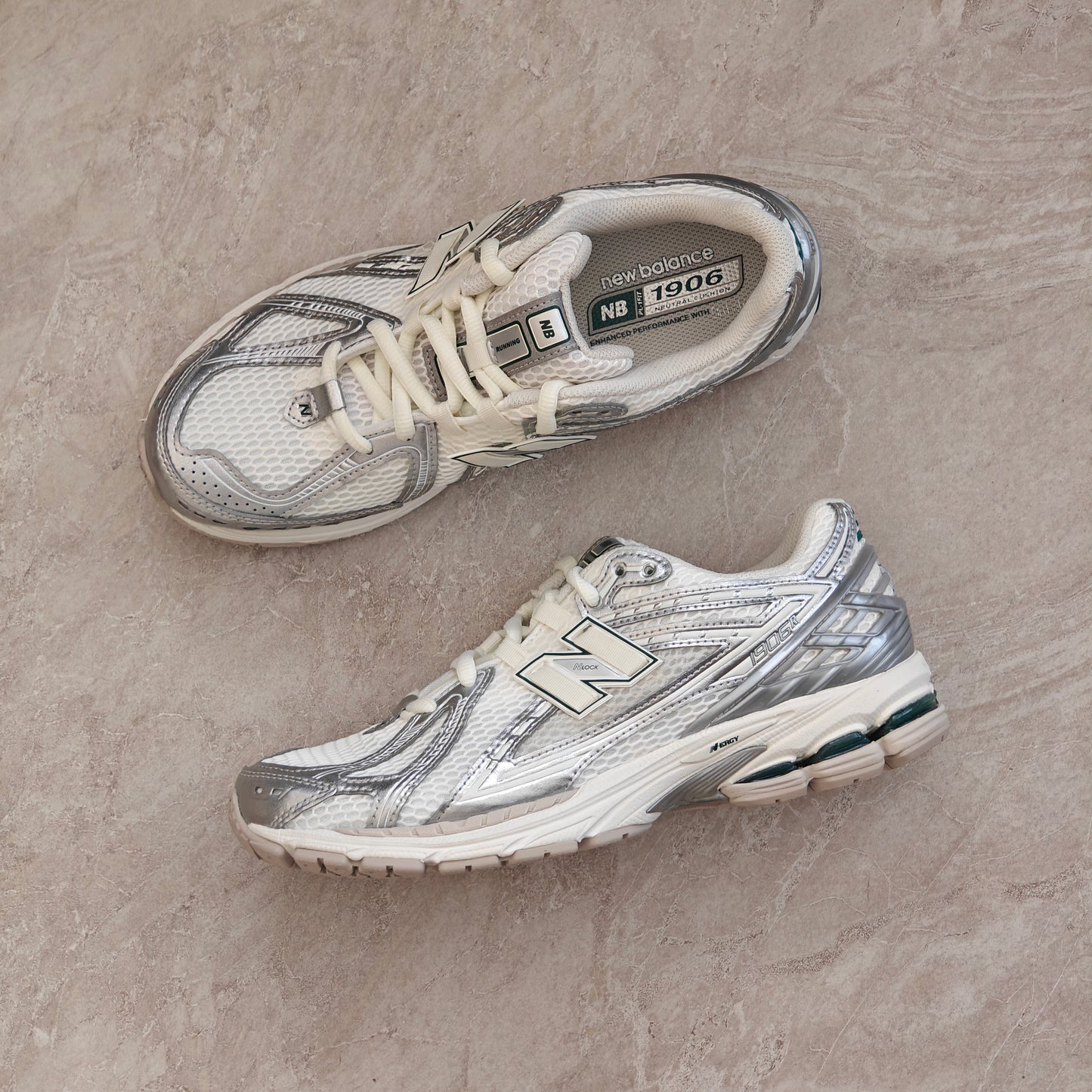 New Balance 1906R Silver Metallic Sea Salt