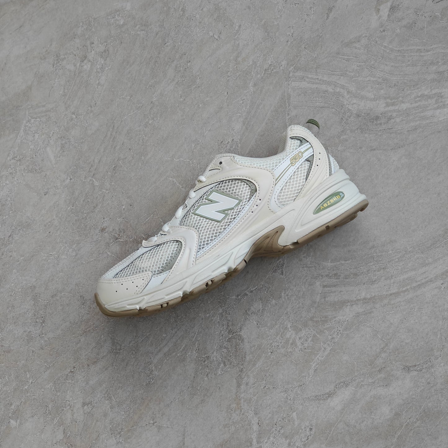 New Balance 530 Linen Stoneware