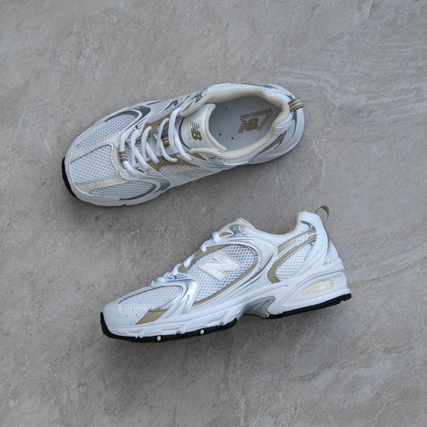 New Balance 530 White Stoneware