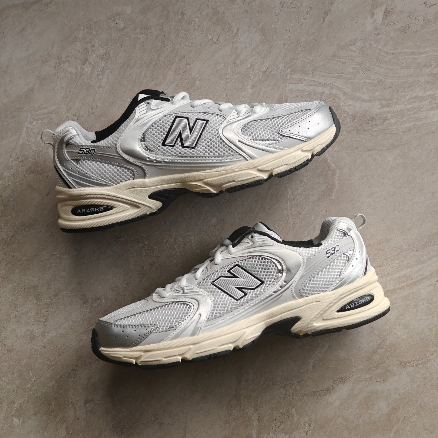 New Balance 530 Silver Cream