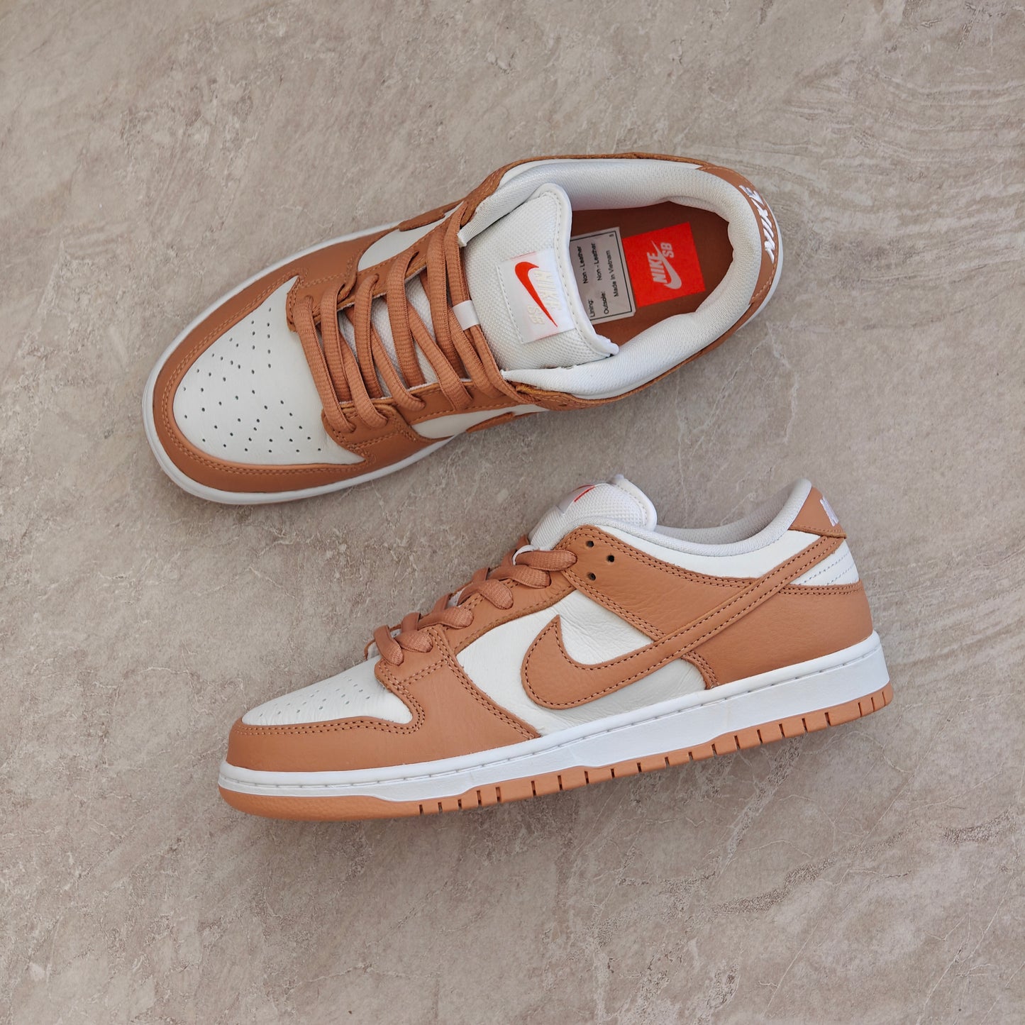 Nike SB Dunk Low Pro ISO Light Cognac